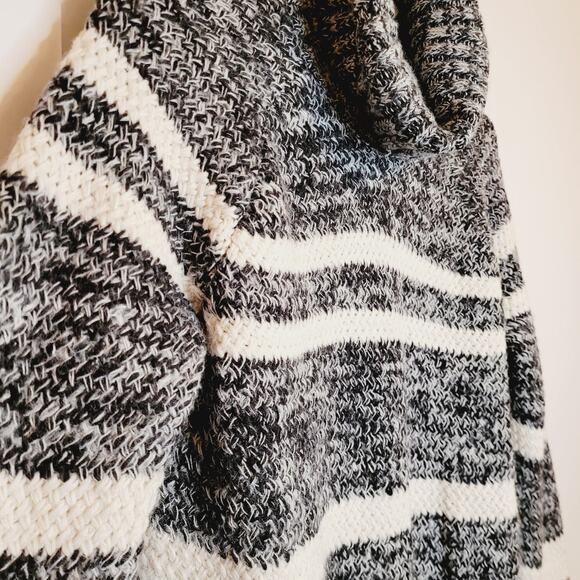 Ann Taylor Loft black and white striped cowl neck long sleeved sweater - Picture 4 of 10